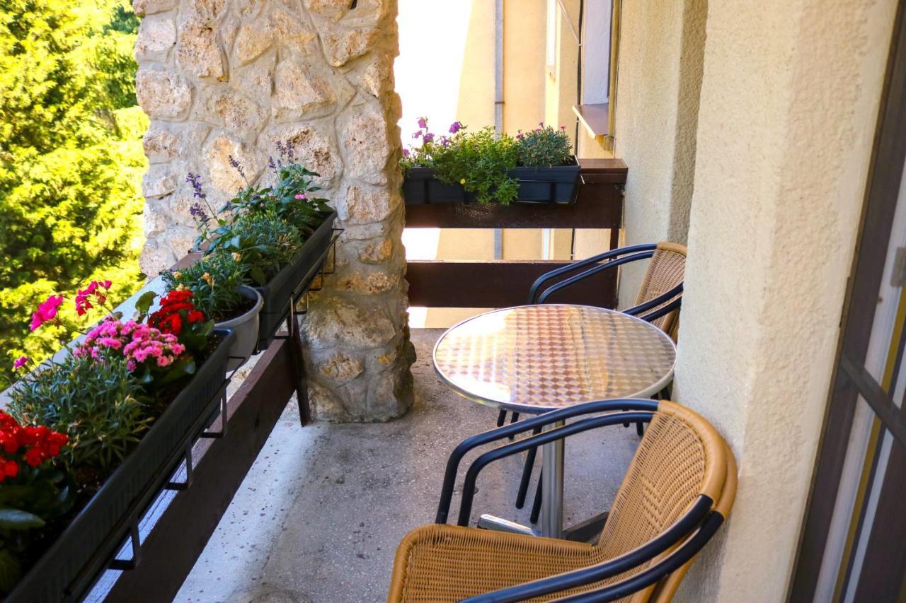 Apartament Iulia Geoagiu Băi Exteriör bild