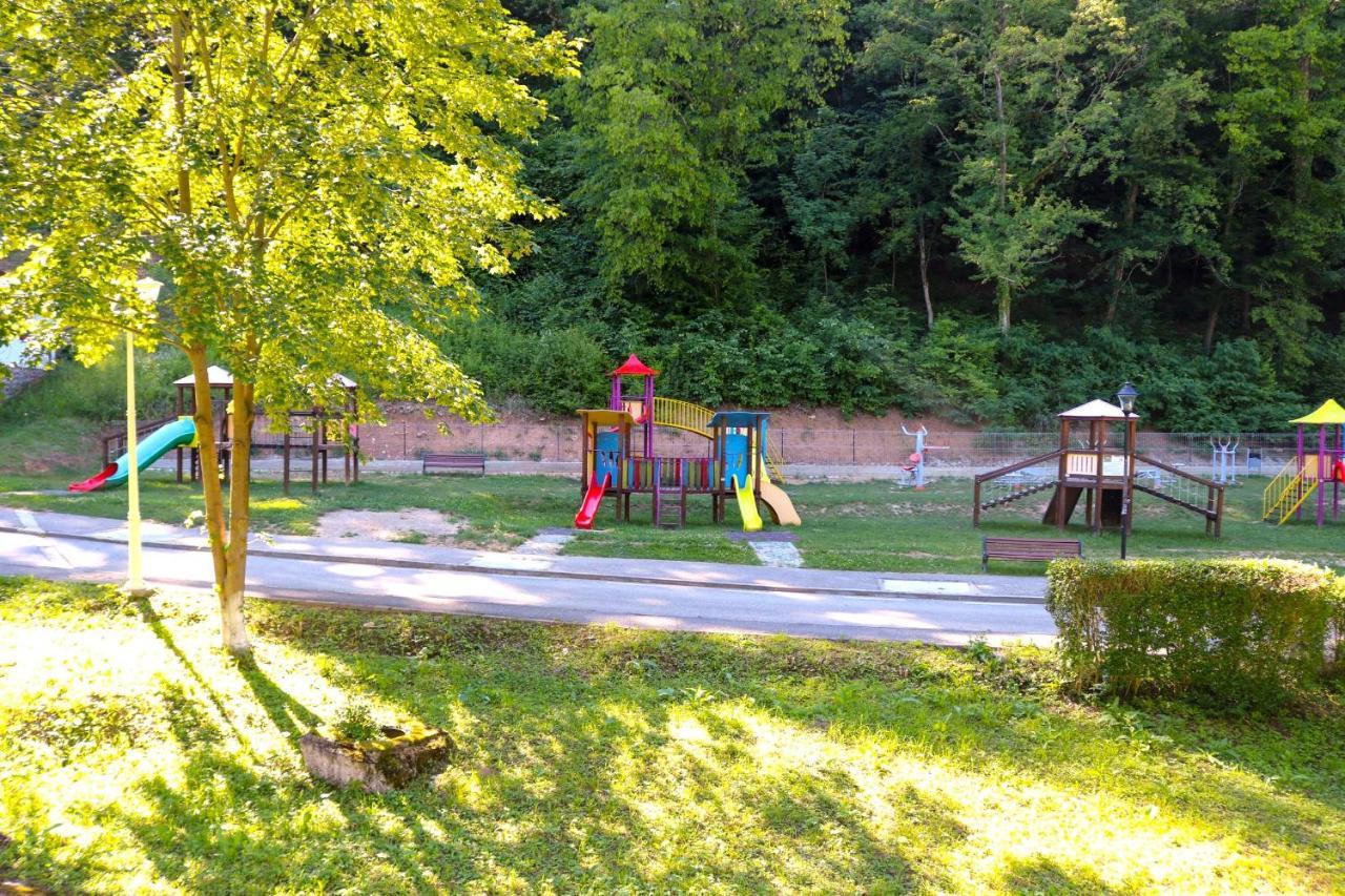 Apartament Iulia Geoagiu Băi Exteriör bild
